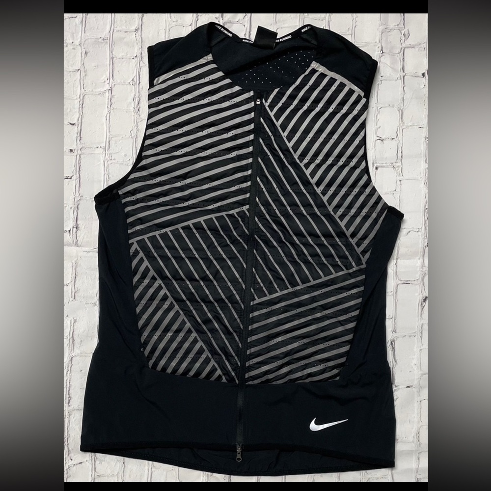 Women's Nike Aeroloft Reflective Running Vest Black size L